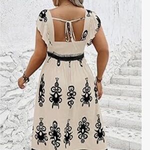 Chic Backless Cream and Black Dress